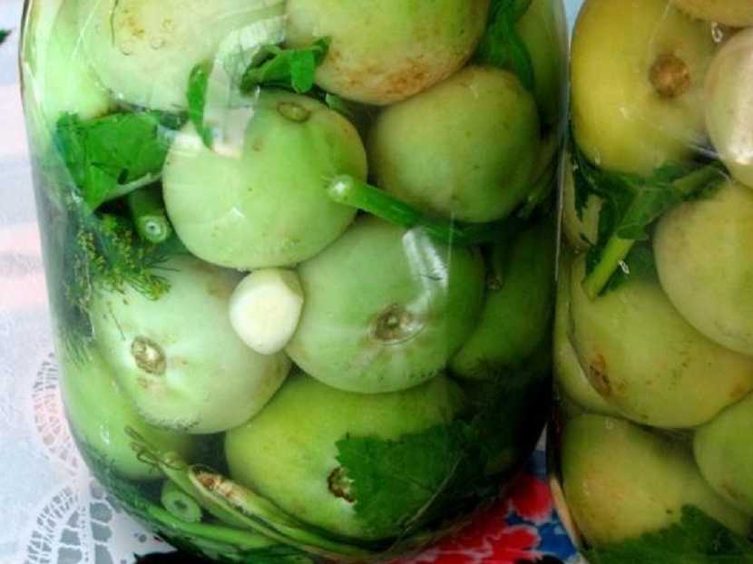 Соленые помидоры: 10 вкусных и простых рецептов на зиму