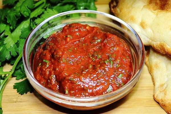 Соус сацебели: рецепт с грецкими орехами, гранатом, виноградом, ежевикой, помидорами, алычой, сливами, закатка на зиму и сроки хранения