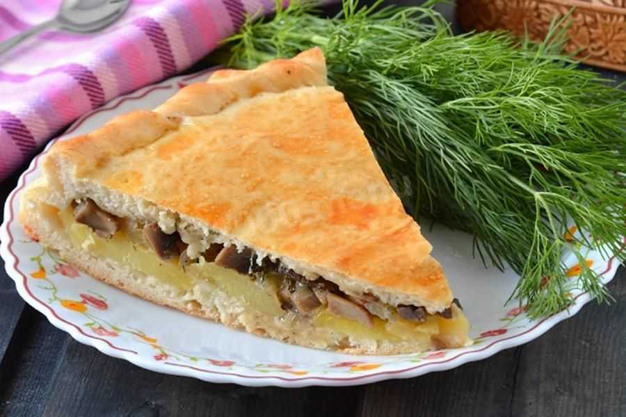 Закрытый пирог с несколькими начинками