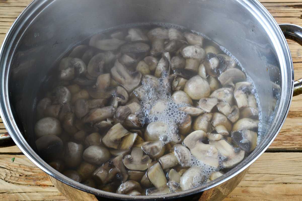 Как готовить грибы в домашних условиях. Вареные грибы. Вареные шампиньоны. Заморозка свежих грибов. Отварить грибы.
