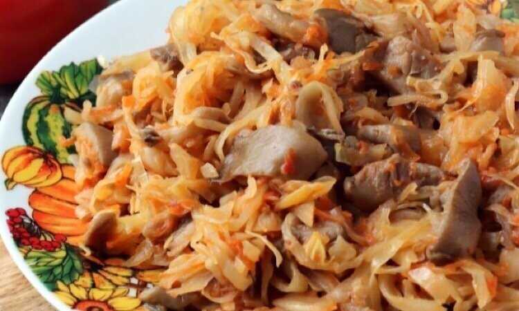 Картошка тушеная с грибами - приготовление по простым рецептам